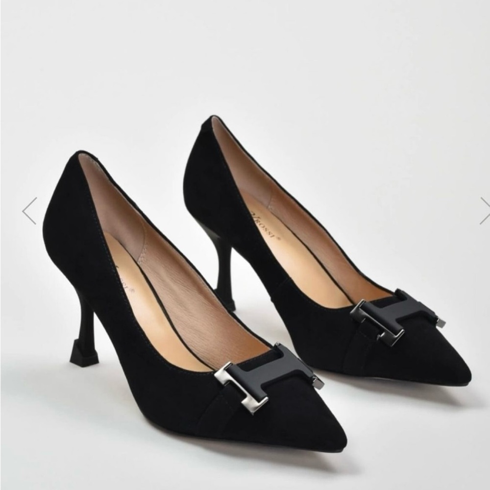 High-quality leather shoes made in Ukraine
Stylish and comfortable